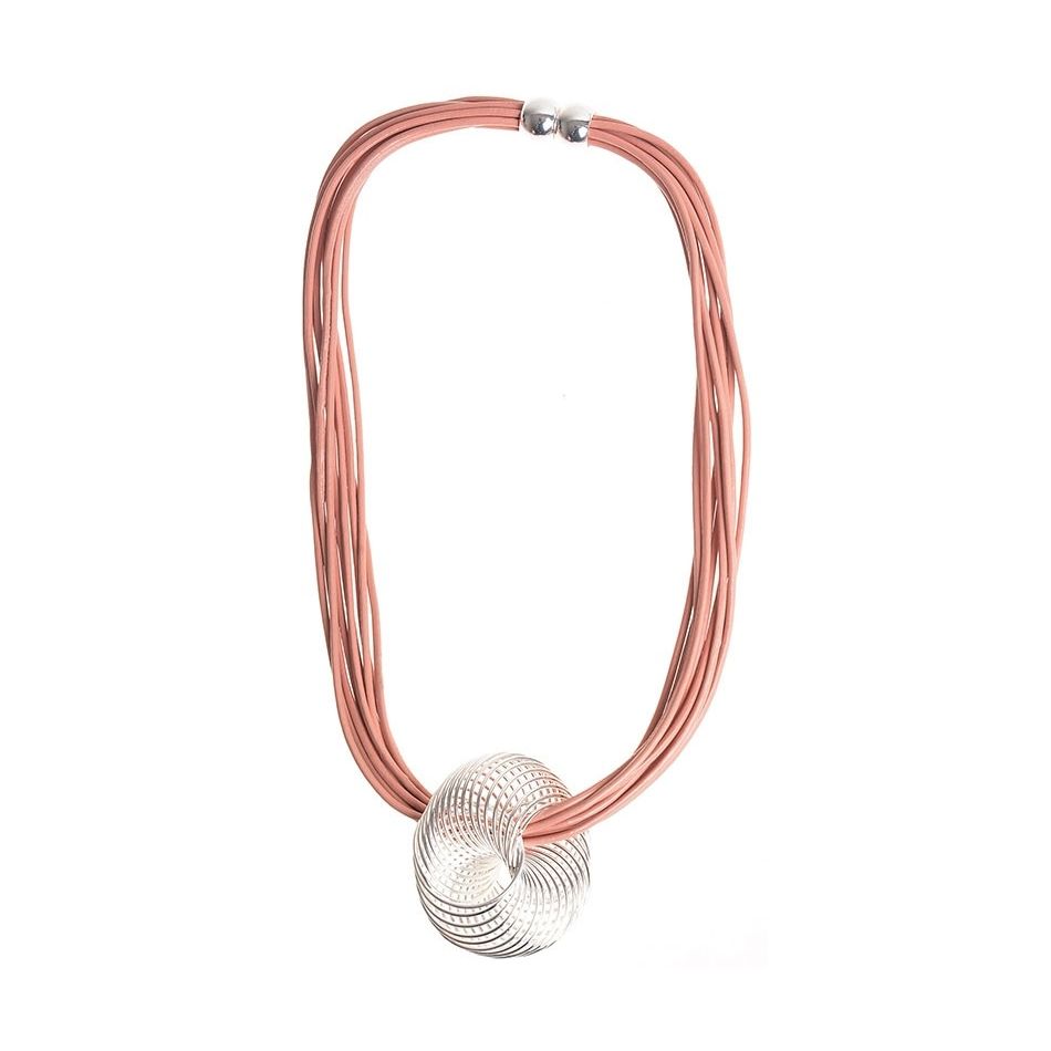 NIDO METAL PENDANT SHORT NECKLACE