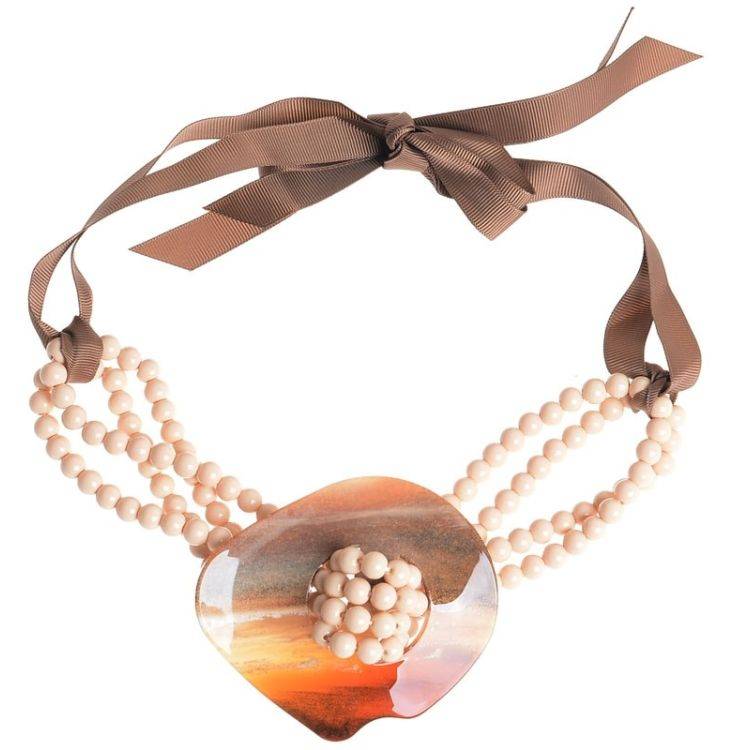 RESIN BALL SHORT NECKLACE