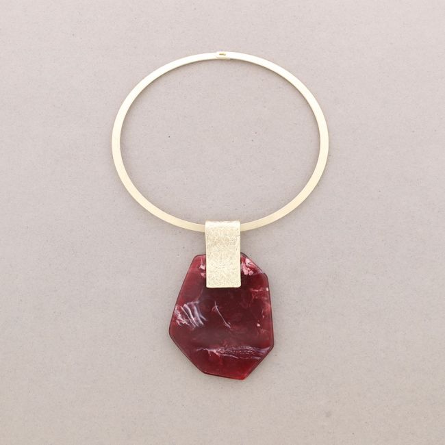 RESIN PENDANT SHORT NECKLACE