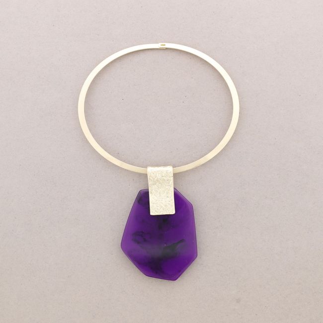 RESIN PENDANT SHORT NECKLACE