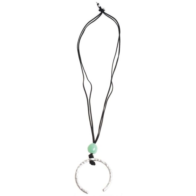 COLLAR LARGO COLGANTE MEDIA LUNA METAL RESINA