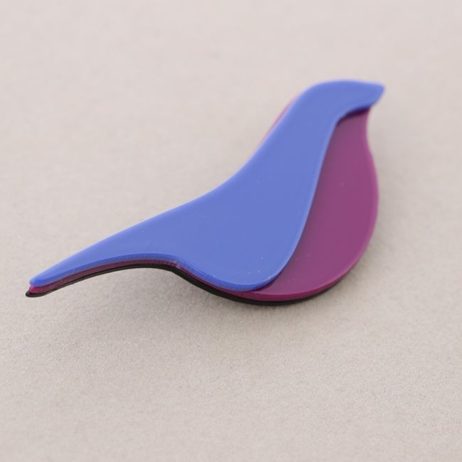 BROCHE PAJARITO BICOLOR RESINA