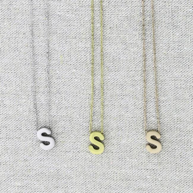 SOLID LETTER S PENDANT STEEL SHORT NECKLACE