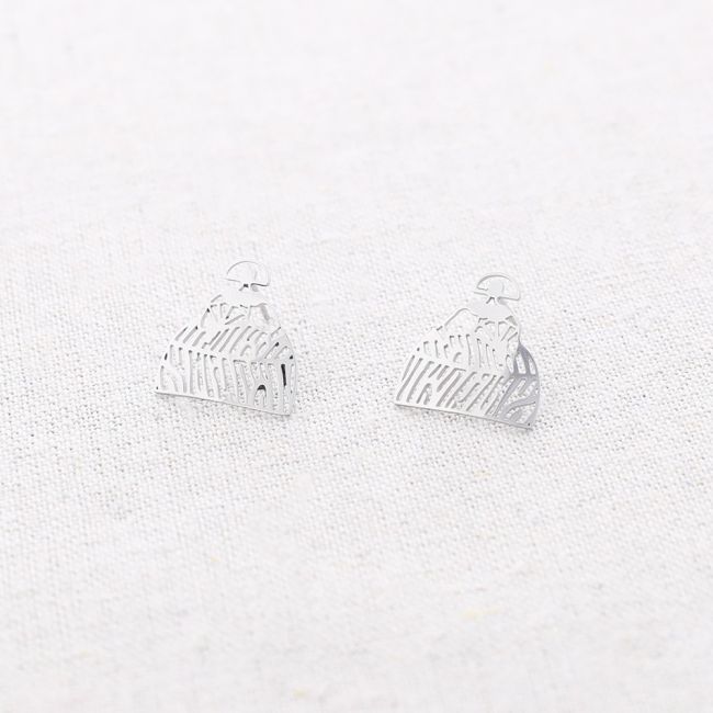 MENINA STEEL STUD EARRINGS