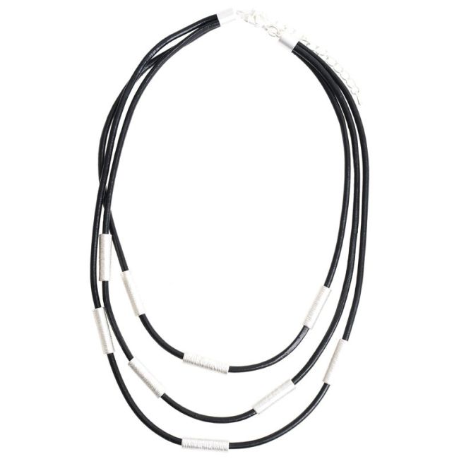 LEATHER SHORT NECKLACE WITH METAL BEADS