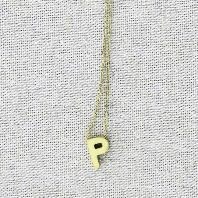 SOLID STEEL PENDANT LETTER P SHORT NECKLACE