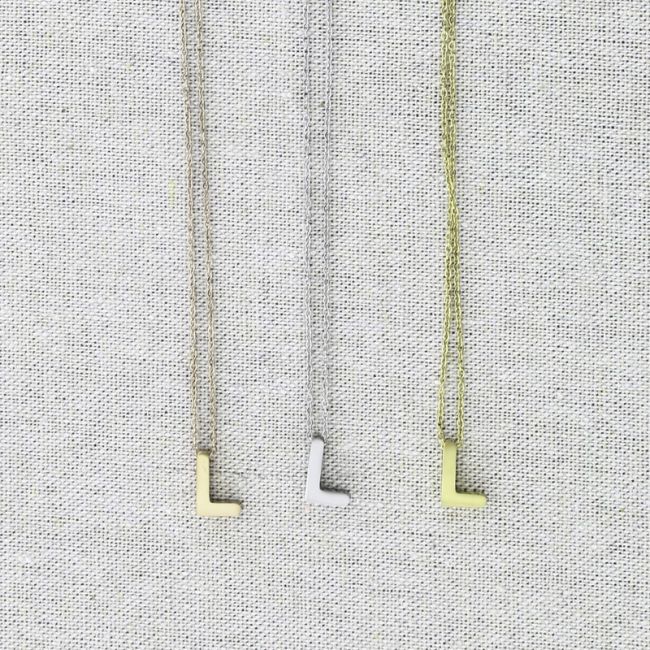 SOLID LETTER L PENDANT STEEL SHORT NECKLACE