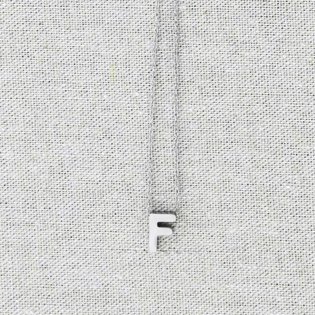 SOLID STEEL LETTER F PENDANT SHORT NECKLACE