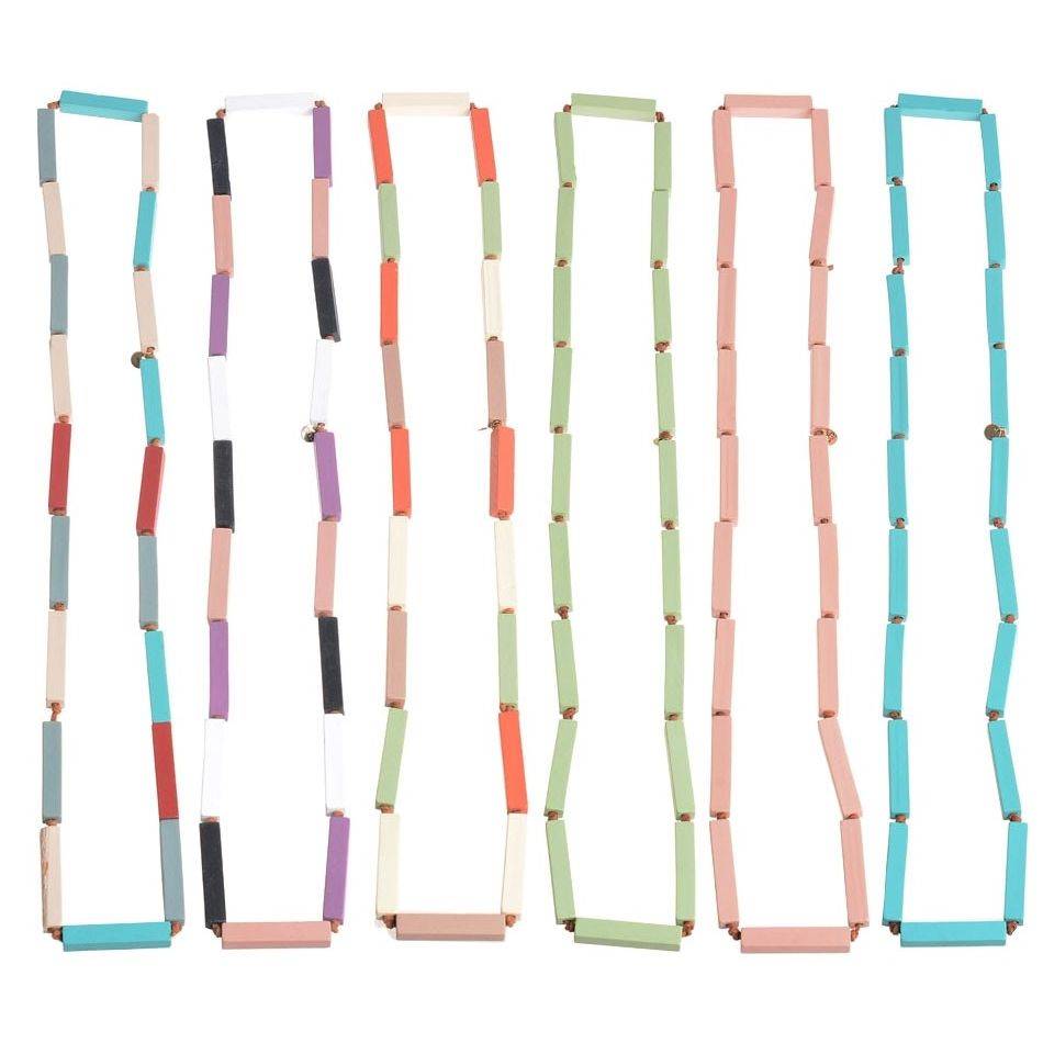 LONG NECKLACE WITH WOODEN BEADS