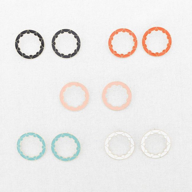 PENDIENTES ACERO ARO GEOMETRICO ESMALTE