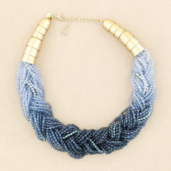 MULTI-STRAND SHORT NECKLACE WITH FACETED BEADS