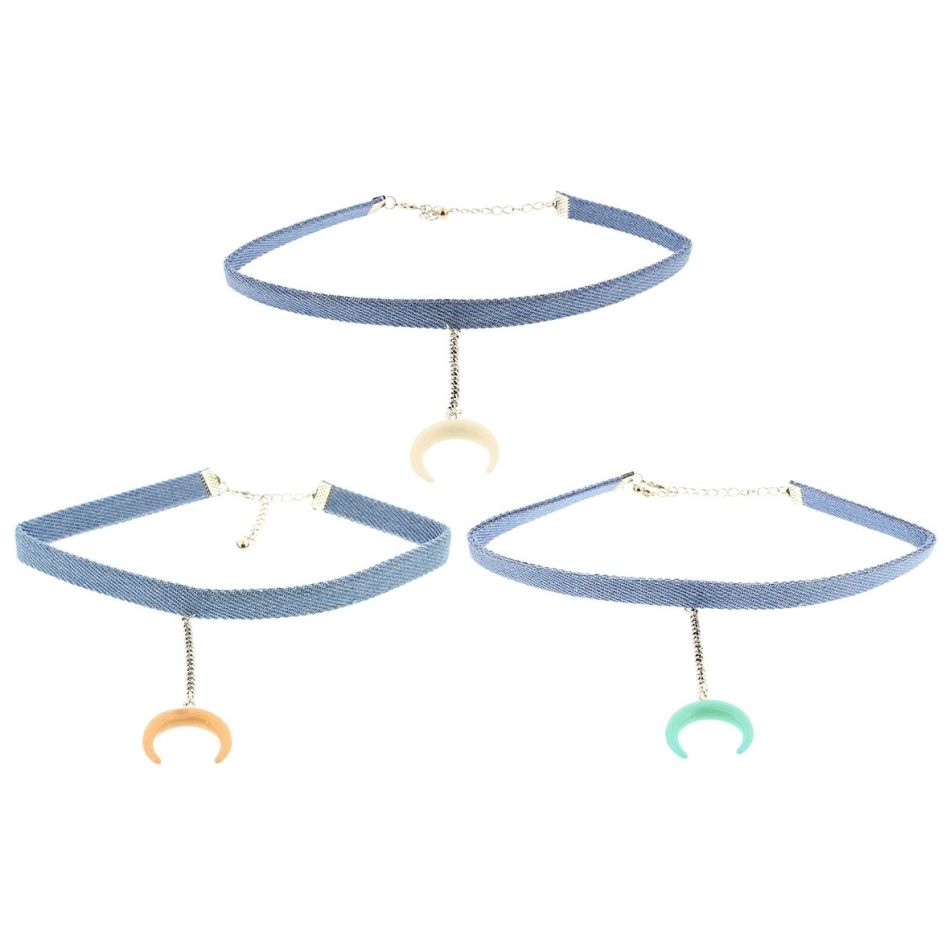 CHOKER COLGANTE MEDIA LUNA RESINA