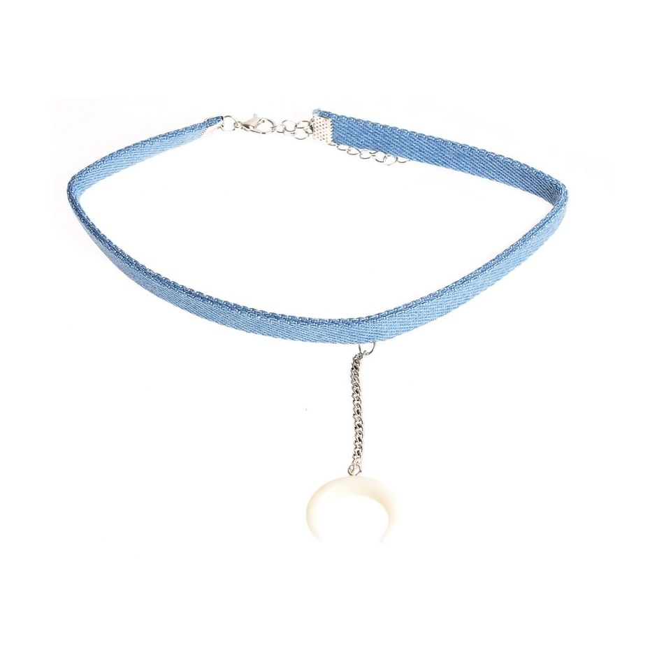 RESIN HALF MOON PENDANT CHOKER