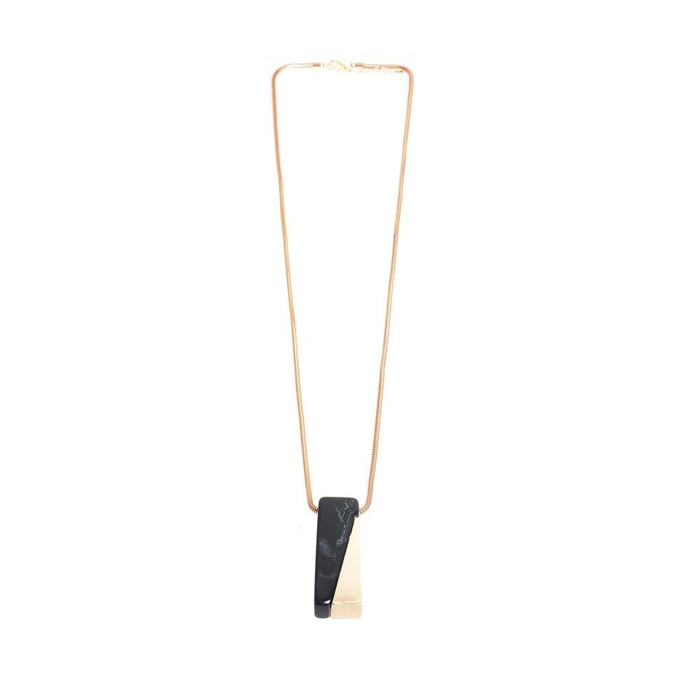 COLLAR LARGO COLGANTE METAL RESINA