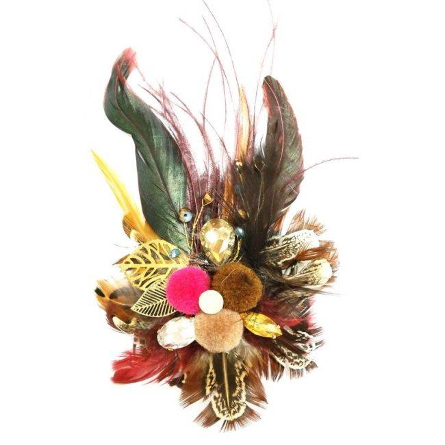 FEATHERS POMPOMS BROOCH