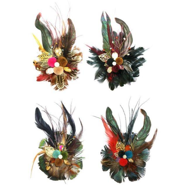 FEATHERS POMPOMS BROOCH