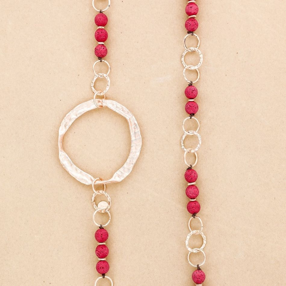 LONG NECKLACE LAVA BEADS METAL RINGS