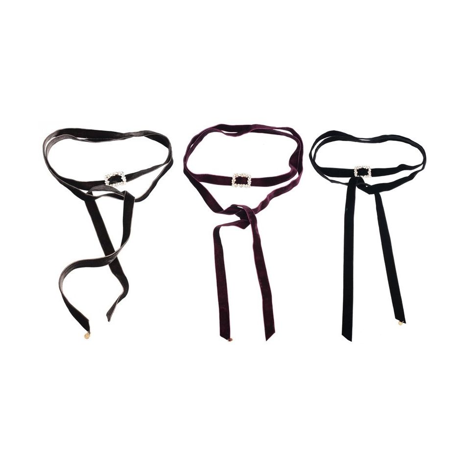 COLLAR LARGO TERCIOPELO STRASS
