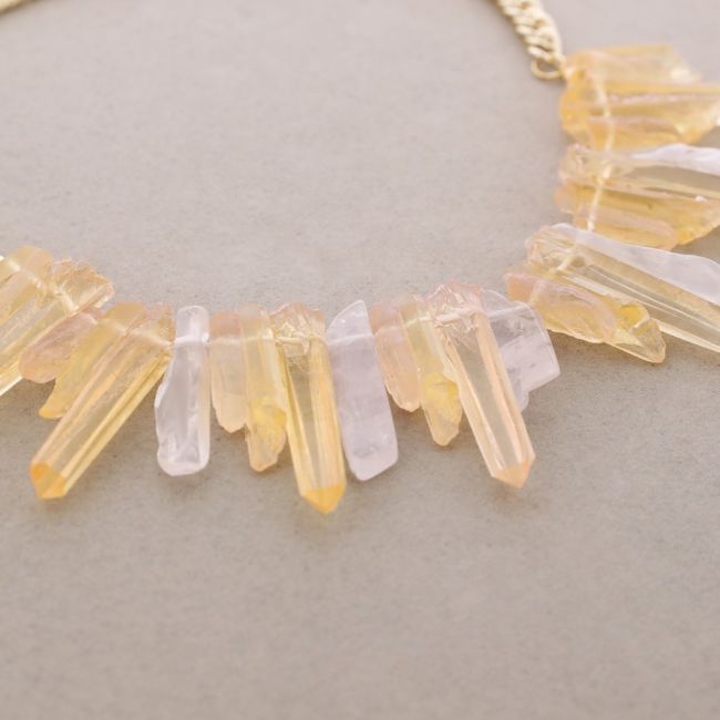 RESIN BEADS SHORT NECKLACE