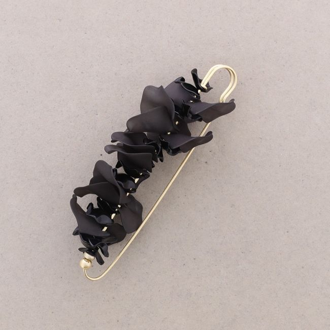 PETALS SAFETY PIN BROOCH
