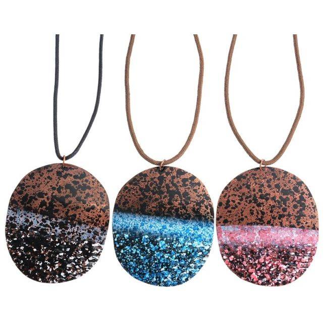 PATINA PENDANT LONG NECKLACE