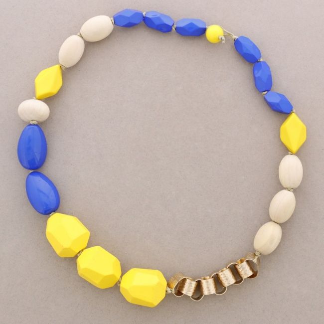 GEOMETRIC BEADS SHORT NECKLACE
