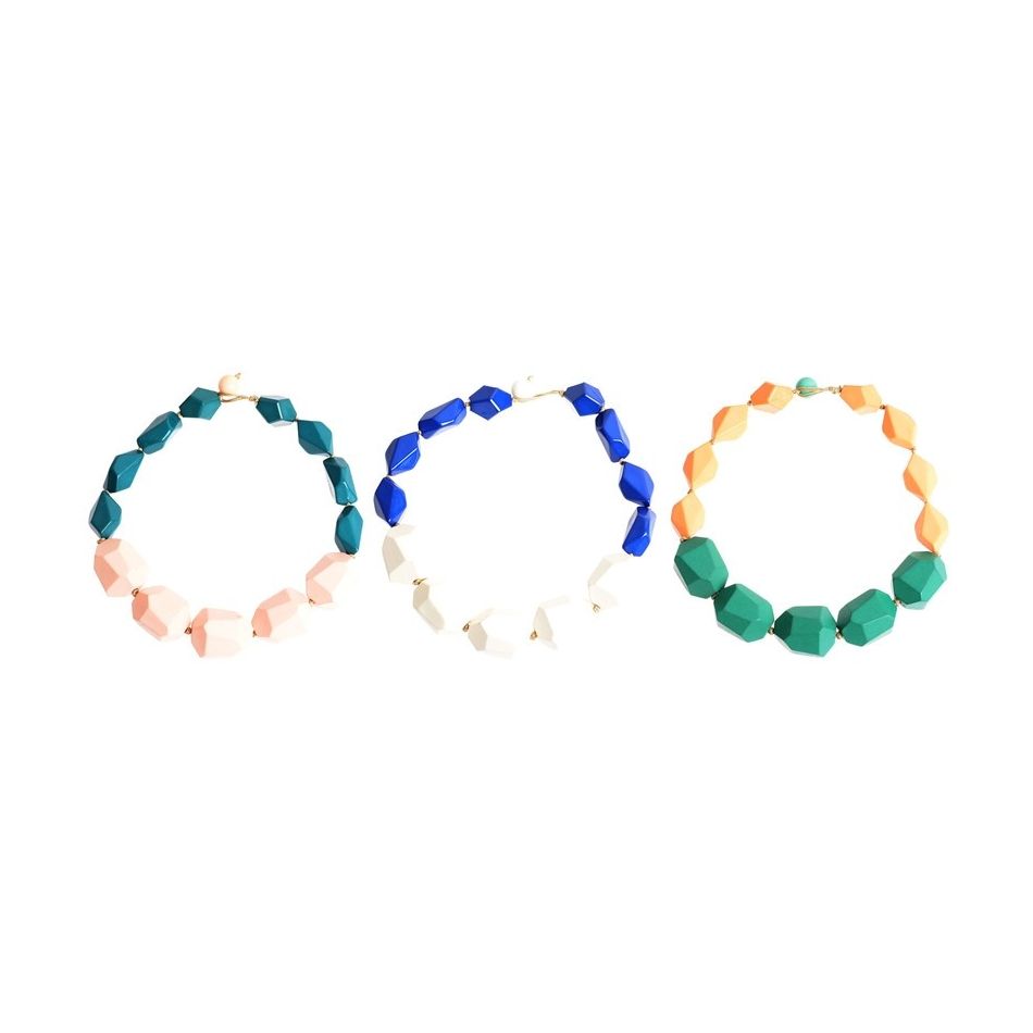 GEOMETRIC BEADS SHORT NECKLACE