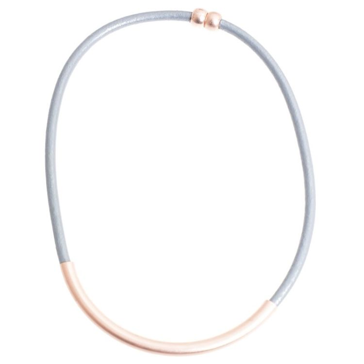 METAL TUBE FAUX LEATHER SHORT NECKLACE 2