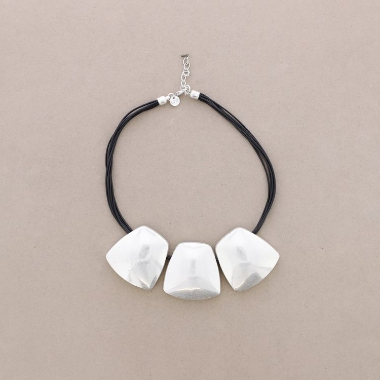 GEOMETRIC METAL SHORT NECKLACE