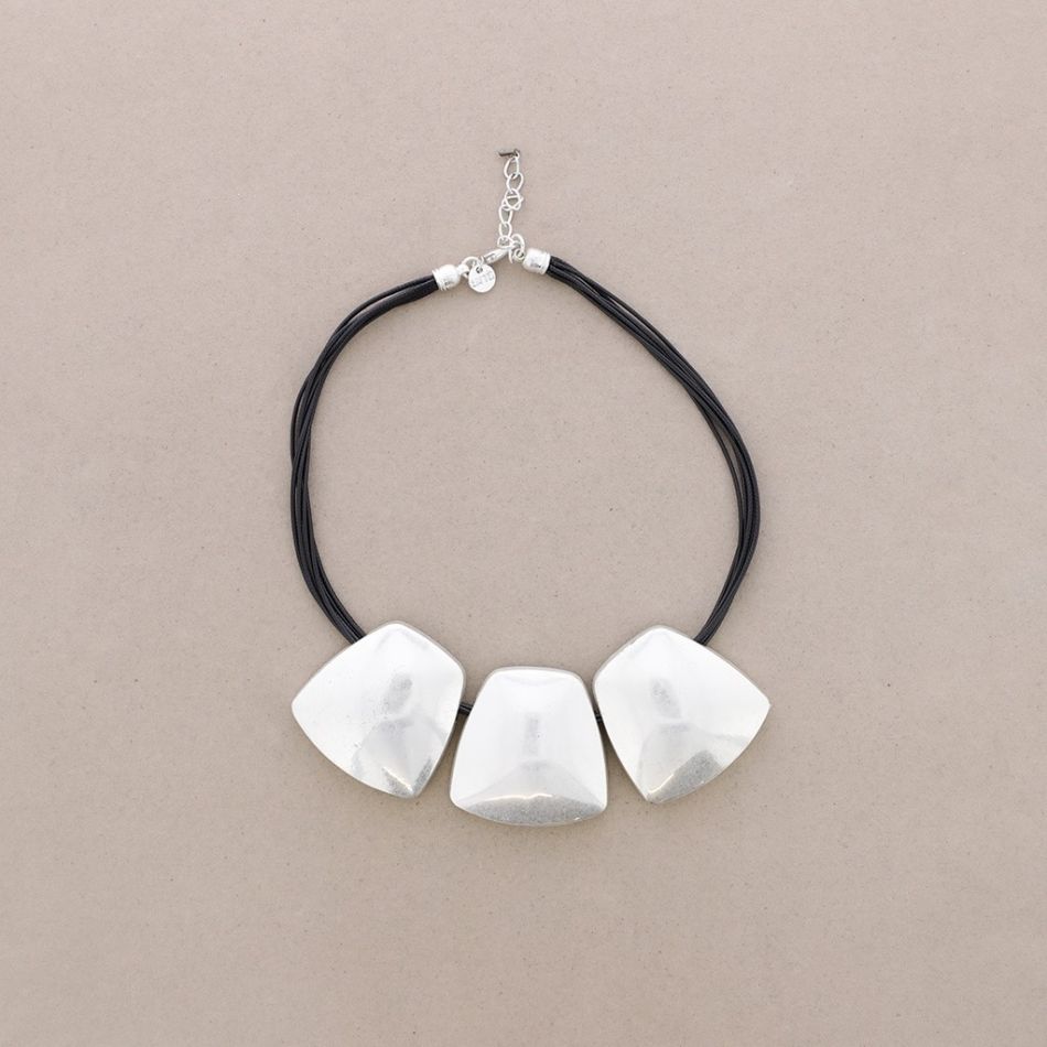 GEOMETRIC METAL SHORT NECKLACE
