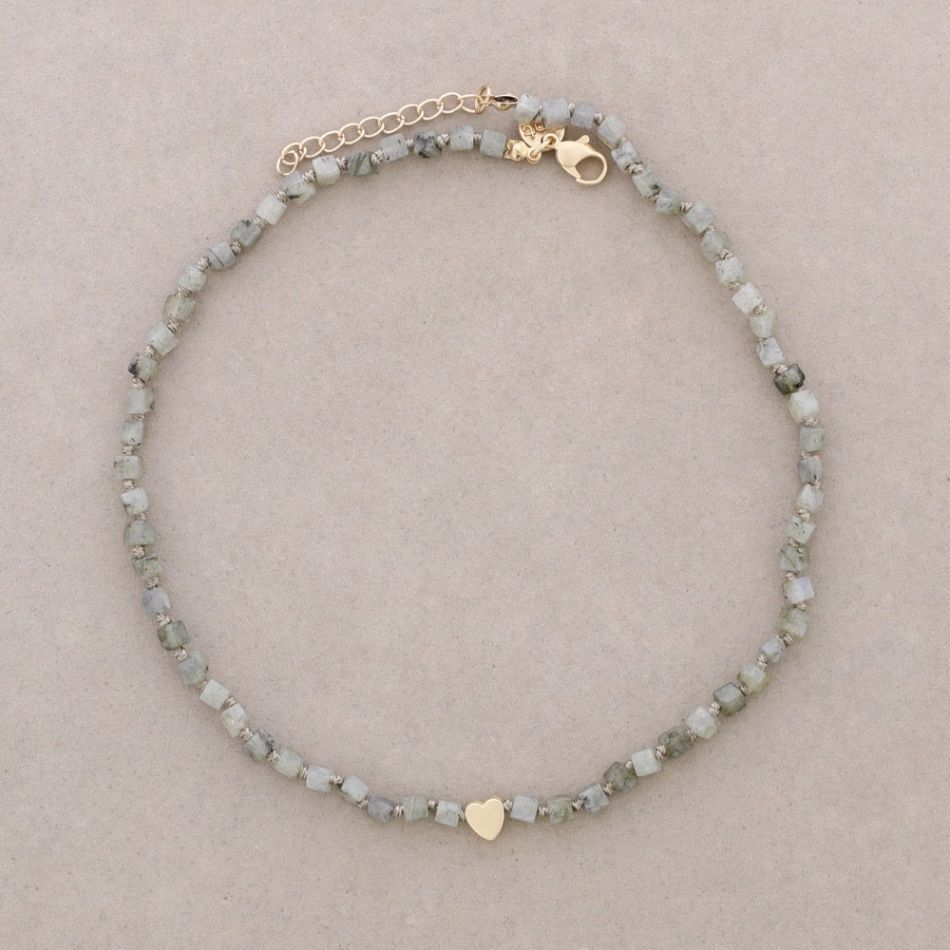 SHORT NECKLACE WITH SQUARE STONES WITH KNOTS