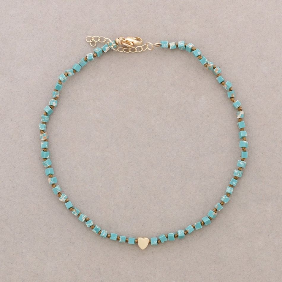 SHORT NECKLACE WITH SQUARE STONES WITH KNOTS