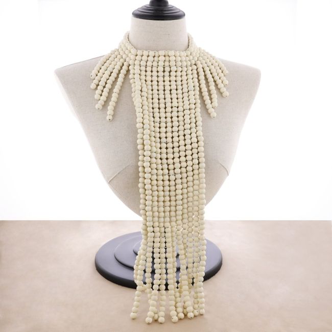 WOOD BALL BIB NECKLACE
