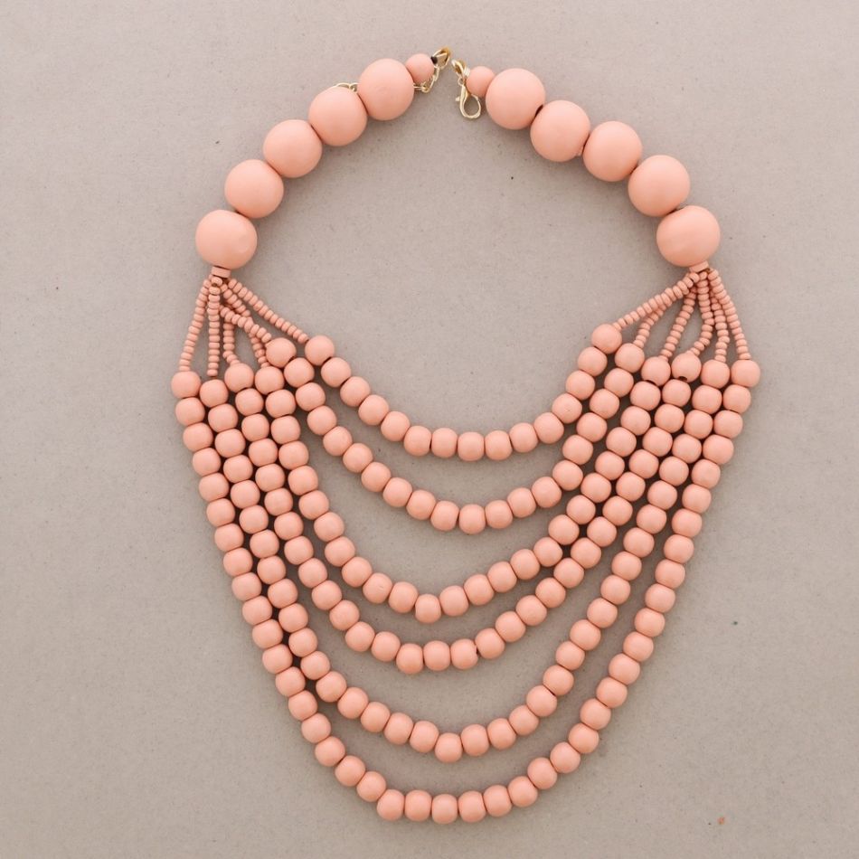 SHORT NECKLACE 6 STRAPS WOODEN BALLS