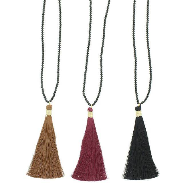 COLLAR LARGO COLGANTE FLECO