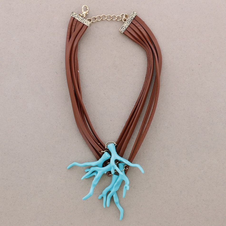 CORAL LEATHER SHORT NECKLACE