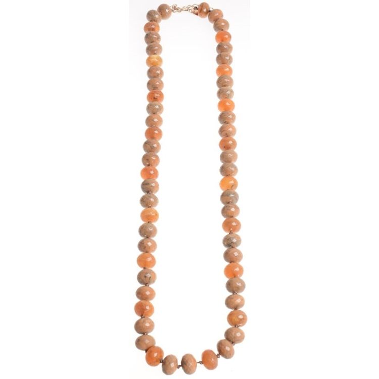 LONG BEAD NECKLACE