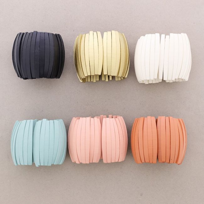 ELASTIC BRACELET WITH WOODEN BEADS