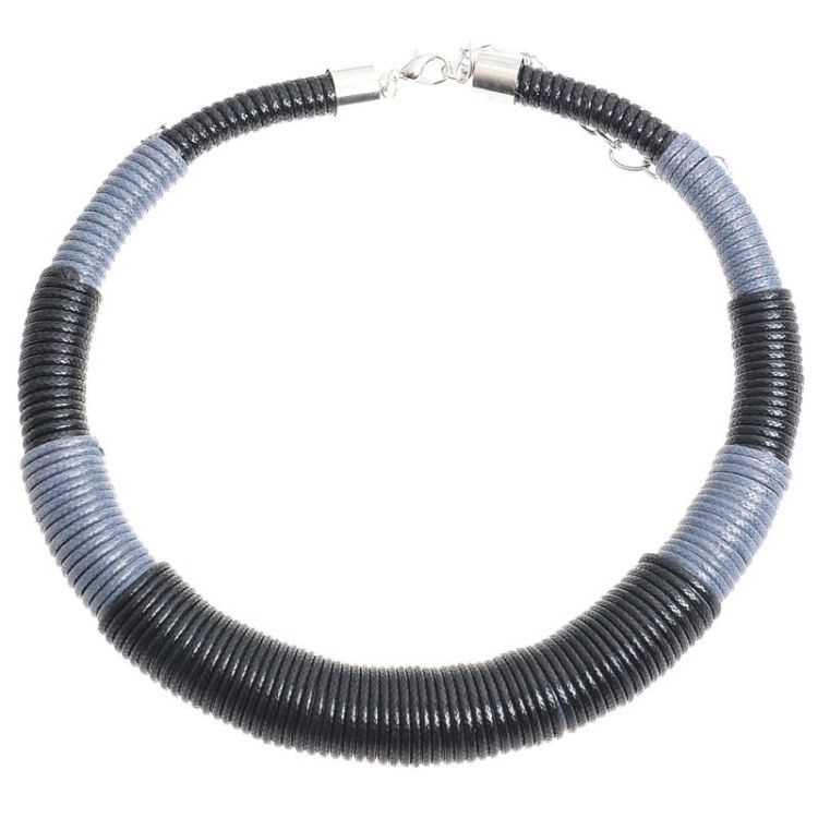 THREADED CORDS SHORT NECKLACE
