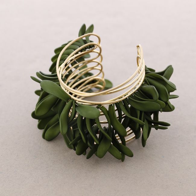 PULSERA METAL AJUSTABLE PÉTALOS