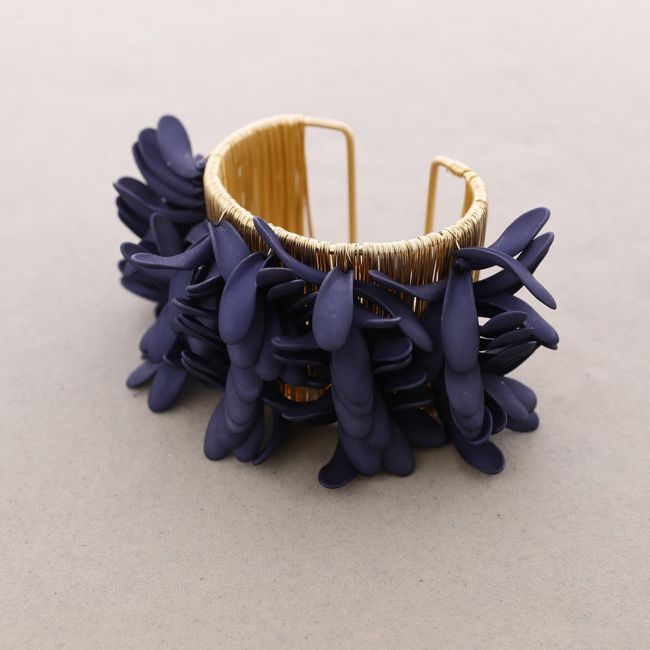 PULSERA METAL AJUSTABLE PÉTALOS