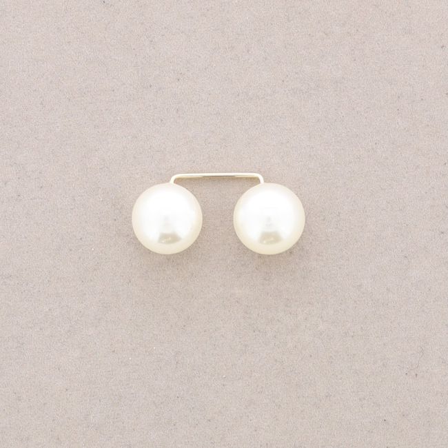 DOUBLE BALL IMITATION PEARL BROOCH