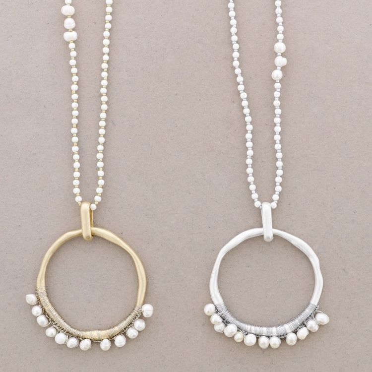 LONG NECKLACE WITH CULTURED PEARLS HOOP PENDANT 2