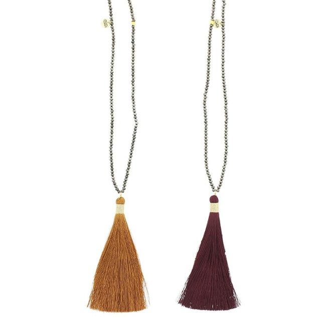 COLLAR LARGO COLGANTE FLECO