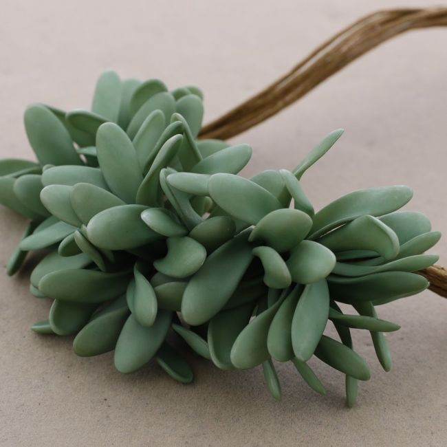 RESIN FLOWERS SHORT NECKLACE
