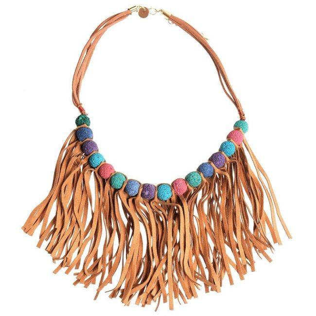 FRINGED SHORT NECKLACE WITH BEADS