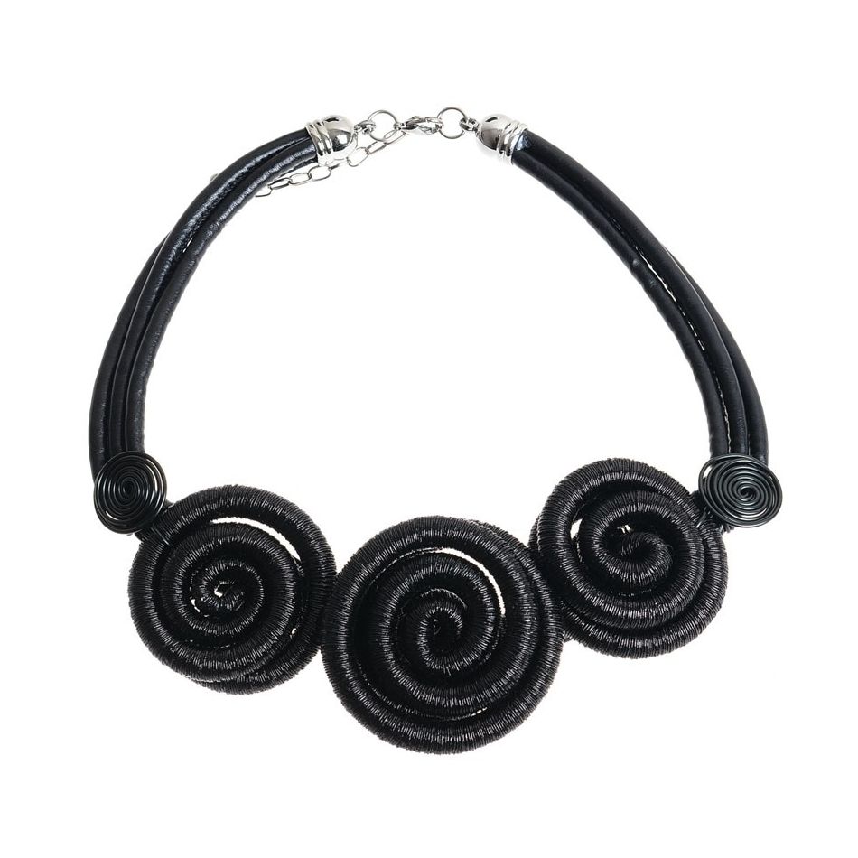 THREE SPIRAL SHORT NECKLACE