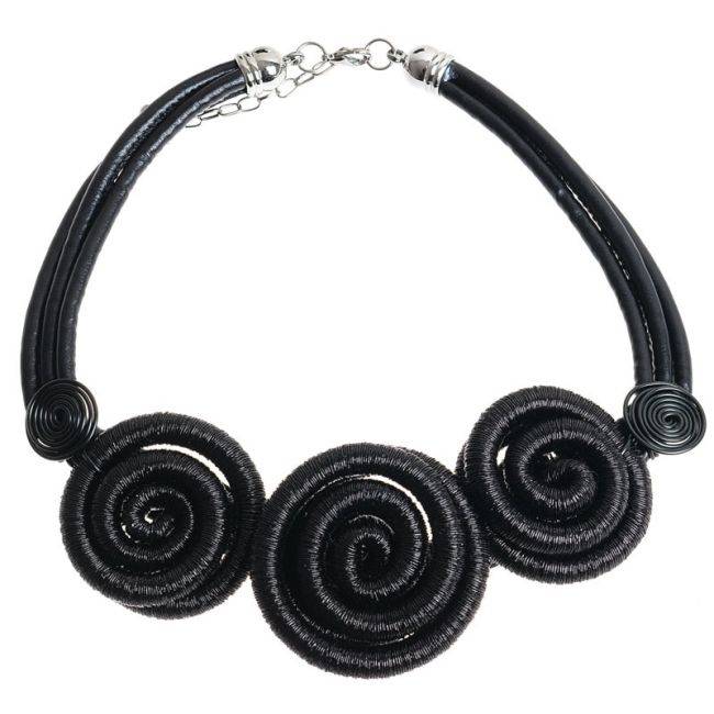 THREE SPIRAL SHORT NECKLACE