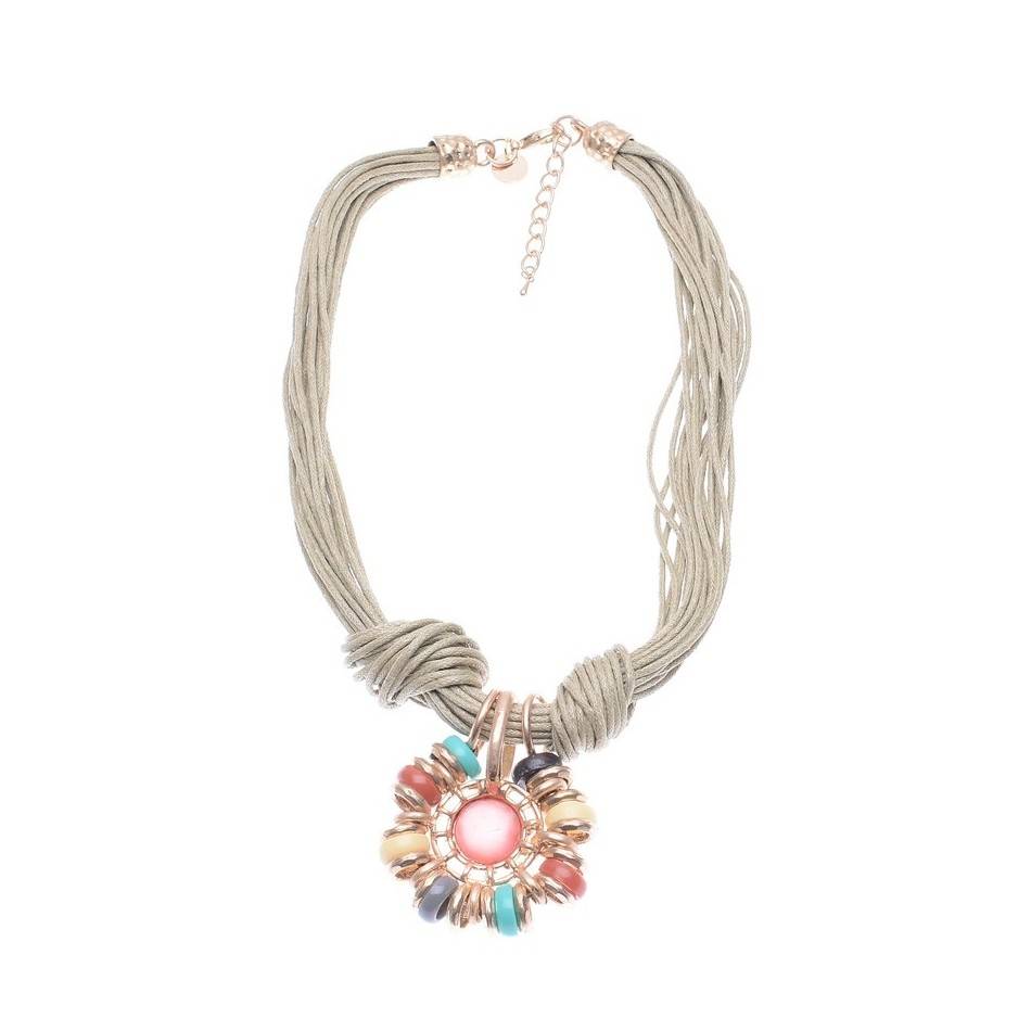 MEDALLION SHORT NECKLACE WITH BEADS
