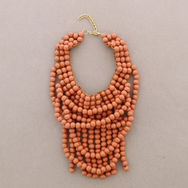 COLLAR BABERO CUENTAS MADERA